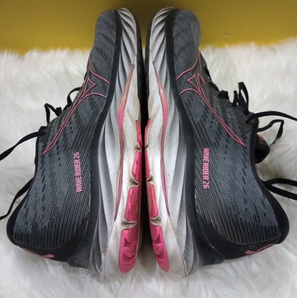 Mizuno Wave Rider